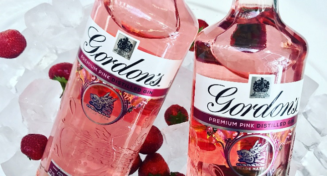 Gordon’s lanza nueva ginebra rosa inspirada en la tendencia española.