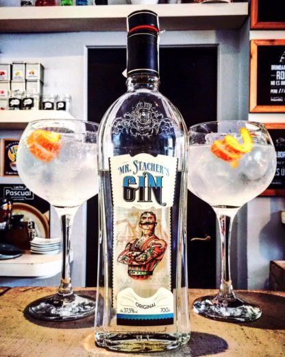 Da color a tu Gin Tonic con Mr. Stacher’s gin